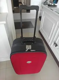 在飛比找Yahoo!奇摩拍賣優惠-JAGUAR26吋紅色行李箱+ 20吋黑色手提肩背後背三用登