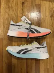 Reebok Floatride Energy 3.0 with goodr Sunglasses included! Size 10.5 NEW IN BOX