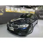 📣2021年出廠 G30型 BMW 5-SERIES SEDAN 520I M SPORT 2.0 油電 尊爵黑