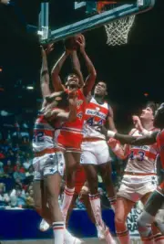 Reggie Theus of the Chicago Bulls 1981 Basketball Photo 1