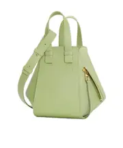 Compact Hammock bag in classic calfskin One size Light pear color