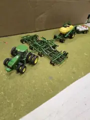 1/64 ERTL JOHN DEERE 1895 Air SEEDER SET /8400R TRACTOR/ FARM