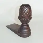ACORN WOOD DOORSTOP
