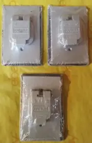 Lot of 3 Red Dot CCSV Single Vertical Outlet Cover Silver Device Mount - New