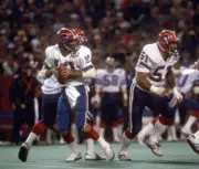 Quarterback Joe Ferguson of the Buffalo Bills drops back to pass- 1984 Old Photo