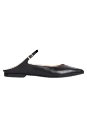 ESSEN | The Mary Jane Pointed Flat in Black | The UNDONE
