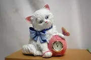 Purr-fect Time Cat & Ball of Yarn Quartz Clock by Maggie Murphy S7954