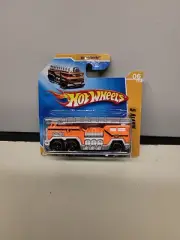 2009 Hot Wheels New Models 6/42 5 ALARM Fire Truck Orange Short Card