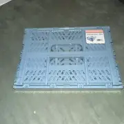 New View Gifts Collapsible Storage Bins, Plastic Crate for Storage, Small blue.