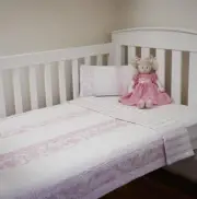 Shabby Pink Chic Linens N Things Toile & Lace Baby Girl Nursery Cot Bed Quilt