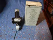 NOS (Box Wear) Two-Lite Ceiling Fixture Adapter Built-In Pull Switch Control