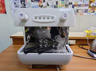 中古/二手 -KLUB R1 單孔 義式咖啡機 半自動咖啡機 (保固三個月) 含安裝 教學 售後服務
