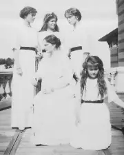 Alexandra Feodorovna (Alix of Hesse) & family 8X10 Photo House of Romanov #50