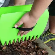 Cabilock Leaf Scoop Hand Rakes Leaf Grabber Debris Garden Waste Removal Tool ...