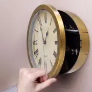 Secret Wall Clock Safe Money Box Stash Cash Jewellery Gold Hidden Compartment