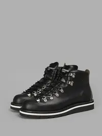 在飛比找Yahoo!奇摩拍賣優惠-MASTERMIND WORLD X DANNER HIKI