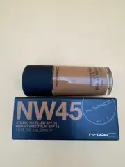 New MAC Studio Fix Fluid SPF 15 Foundation NW45