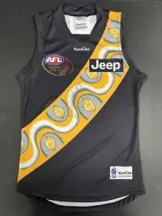 AFL RICHMOND TIGERS Trent Cotchin HAND SIGNED PLAYER ISSUE INDIGENOUS GUERNSEY