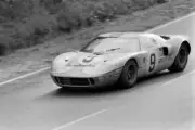 Pedro Rodriguez Lucien Bianchi Ford GT40 Le Mans 1968 Old Motor Racing Photo 46