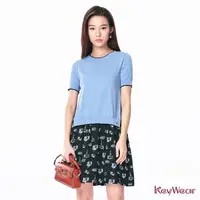 在飛比找momo購物網優惠-【KeyWear 奇威名品】質感假兩件印花拼接針織短袖洋裝