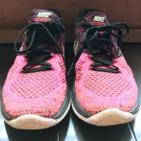 在飛比找蝦皮購物優惠-Nike Flyknit LUNAR3 尺寸23.5CM/U