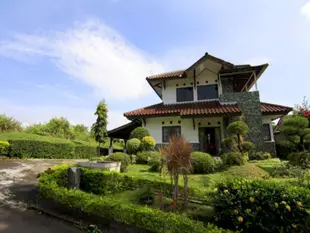 Villa ChavaMinerva Dima - Ciater Highland Resort