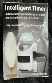 Datexx Intelligent Timer Light Activated Auto PM-302B New Old Stock
