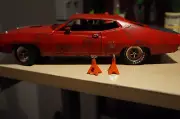 +COOLEST CAR! "Diamond In The Rough" Diecast 1:18 1970 Torino GT + 2 jackstands!
