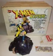 Creative License X-men Sentinel Series Wolverine Statue - Porcelain Limited 5500