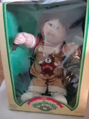cabbage patch kids doll 1985