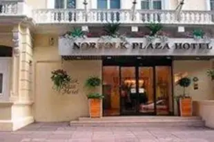 諾福克廣場酒店Norfolk Plaza Hotel