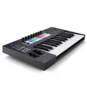 Novation Launchkey 25 MK3 25 Key MIDI Keyboard