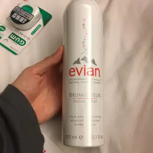 Evian礦泉水噴霧