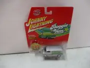 Johnny Lightning Boogie Vans 1976 Dodge D-150 Far out Man A