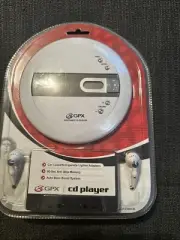 NEW GPX Portable CD Player w Car Cassette/Cigarette Lighter Adapters
