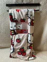 New Hello Kitty Plush Throw Blanket Pink With Hearts Apples Pink 50x70