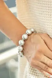 One Woman Show Stopper - Silver - Paparazzi Bracelet