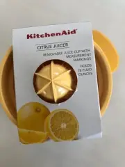 New KitchenAid Large Heavy 18 Fl Oz Citrus Lemon Lime Orange Juicer - Yellow