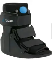 United Ortho Short Air Cam Walker Fracture Boot, Size Small Black Unisex