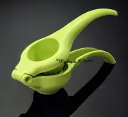 Tupperware Lemon & Lime Squeezer Press ergologics citrus press In Green Color