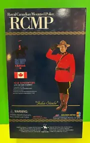 2000 Dragon 12" ROYAL CANADIAN MOUNTED POLICE "John Steele" Exclusive RCMP MIB