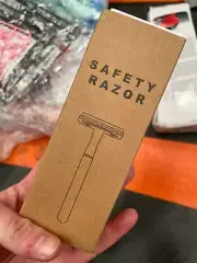 Safety Razor + Blades - Rose Gold