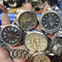 在飛比找蝦皮購物優惠-二手錶舊錶拆配件自動機芯機械手錶上發條收藏古董手錶隨機出貨