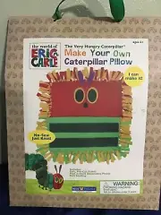 WORLD OF ERIC CARLE Very Hungry Caterpillar MAKE YOUR OWN CATERPILLAR PILLOW NIB