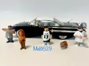 Jada ShowRoom 1/24 1960 Chevy Impala Hard Top W/Homies Figures (Black W/White)
