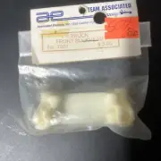Vintage Team Associated #7207 Truck Front Bulkhead NIP