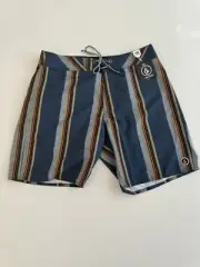 NEW VOLCOM MENS 31 BOARDSHORTS SHORTS Swimsuit Ravesi Rare Striped Keychain New