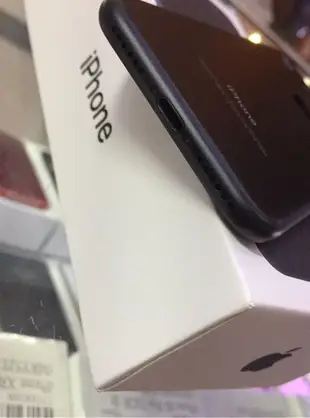 %含稅含發票😊98新無傷 Apple iPhone7 i7 32G 128G 小7 4.7吋 實體店 臺中