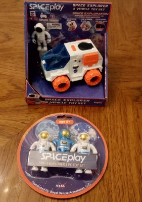 NEW NASA SpacePlay Space Explorer 3 Piece Astronaut + Vehicle Toy Set Ages 5+