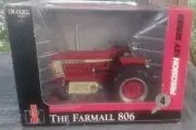 Ertl Precision Key Series Farmall 806 1:16 Scale #14530